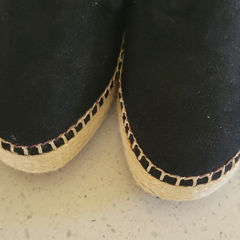 Dr. Scholl's Black Espadrille Slip-Ons with Suede Finish Never Worn - Picture 6 of 7